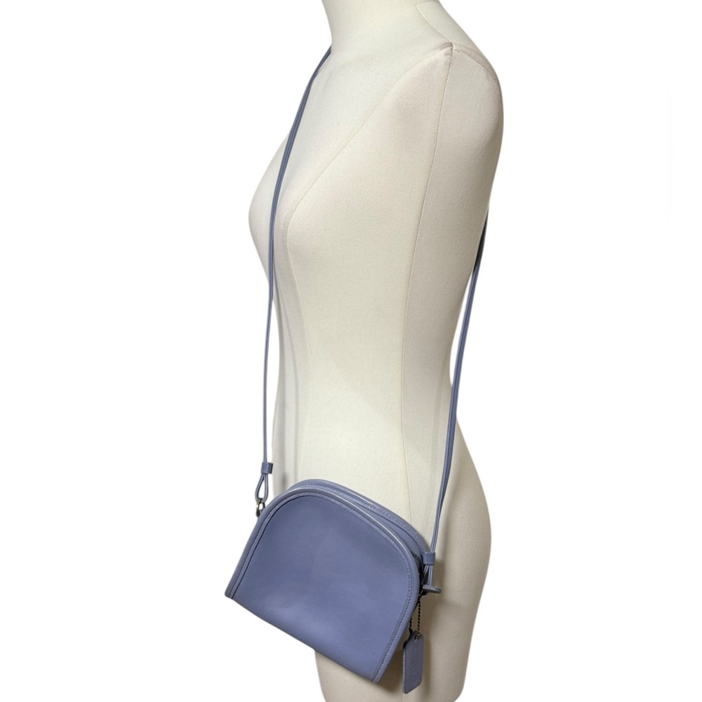 Vintage 80s Coach Abbie Small Zip Crossbody 9017 in Periwinkle